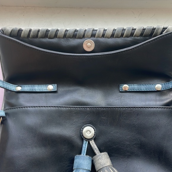 88 Handbag 👜 Tassel Black and Blue crossbody - Picture 7 of 8